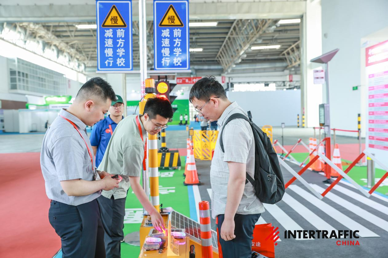 公路养护展：智能化与预防性养护引领未来