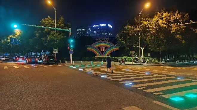 交通基础设施展|浅谈影响反光标线带反光性的那些因素