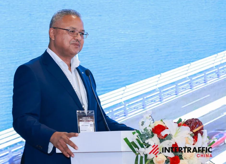 国际交流 | 中外公路交通安全养护-新型预筑防护栏引发业内热议！