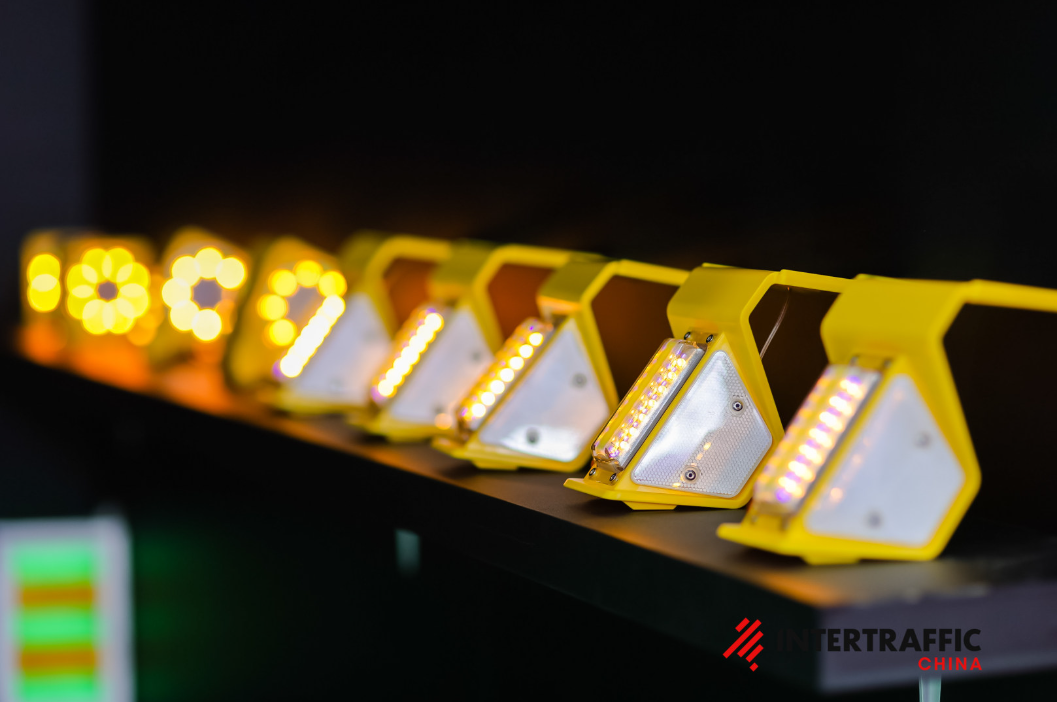 智慧照明是怎样提升城市交通效率的？