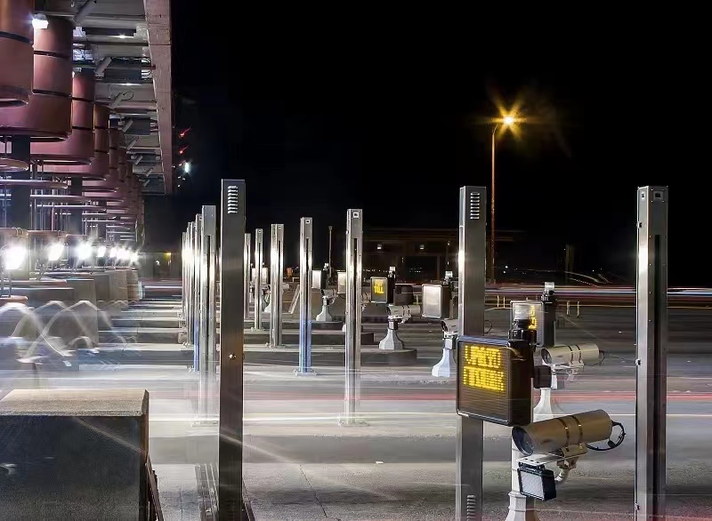 交通技术展|智慧交通引领未来：AI智能信号灯的革命性应用