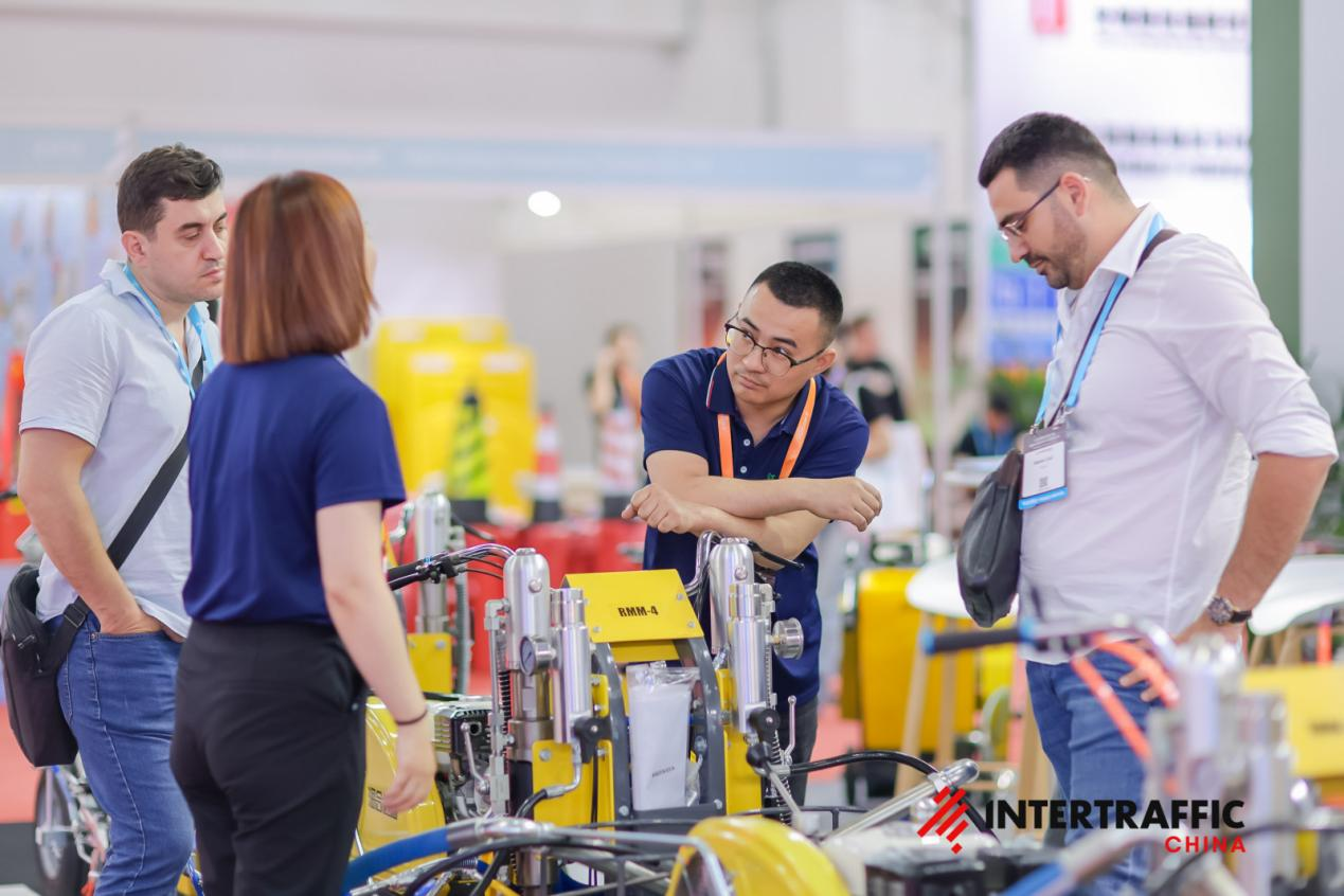 如何将最新技术应用到智慧停车实践中？