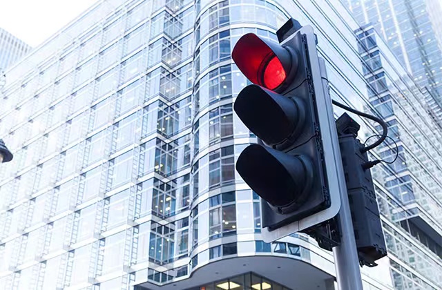 智能交通设施展|智能交通信号灯，让出行更便利